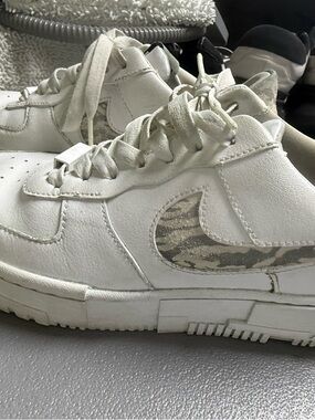 Nike Air Force 1 Sneakers women’s sz 9